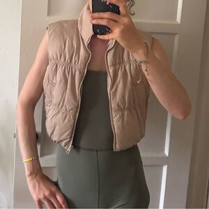 H&M Cropped Beige Puffer Vest